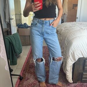Abercrombie & Fitch 90’s Relaxed Jean High-Rise